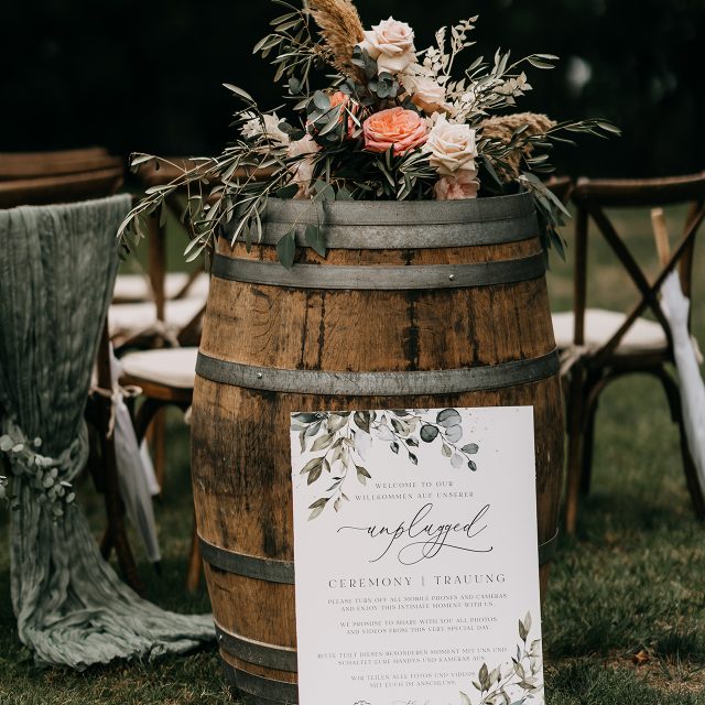Auch schon wieder 2 Jahre her! 🥰 | Happy 2-jähriges und Alles Liebe! ❤️
Foto: @lichtperle.fotografie
Video: @loudcinematography
Location: Villa Wollner Dresden
Catering: @schmidtsleckeressen
Deko: @yawima.eu & @eventverleihdresden
Hochzeitstorte: @kaffee_wippler
Florist: @dieblumenbinderei
Stylistin: @lunden.brautstyling
Brautkleid: @kronenglanz_brautmode
Trauredner: @manuelseiffartfreierredner
Sänger: @andreasvey
Food Truck: @zuckertusch.de
DJ: @publicimageevents
#hochzeitsfotografdresden #villawollner #villawollnerdresden #wedding #weddingday #love #coupleshoot #fotografdresden #dresden #weddingtime #weddingphotography #hochzeitsfotograf #boho #bohowedding #vintage #authenticlovemag #muchlove_ig #wellwedmagazine #heiratenindresden #heirateninsachsen #elegantwedding #hochzeitsfotografie #vintagewedding #hochzeitsfotografindresden #elegantwedding